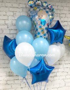 Букет из голубых и белых шаров с серебристыми звёздами и ступнёй It’s a Boy, купить в Букет шаров Измайлово.
