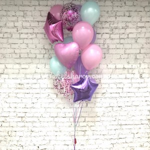 Нежная связка розовых, мятных и сиреневых шаров с конфетти и фольгированными звездами на гелии, купить в Букет шаров Измайлово.