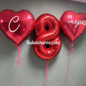 Красные сердца и большая цифра восемь из шаров для 8 марта, купить в Букет шаров Измайлово.