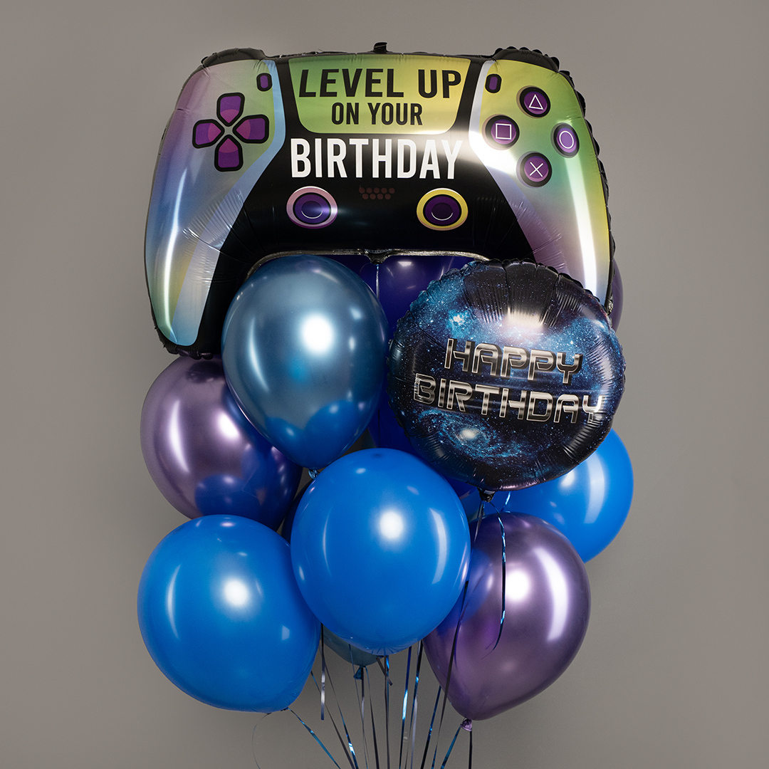 Набор воздушных шаров с игровым дизайном, надписью «Level Up on Your Birthday» и «Happy Birthday».