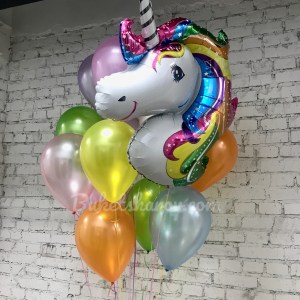 Большой единорог с шарами в золотых, розовых и сиреневых оттенках, купить в Букет шаров Измайлово.