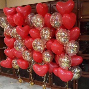 Яркая Связка Красных Сердечек И Прозрачных Шаров С Золотистым Конфетти На Гелии, Купить В Букет Шаров Измайлово.