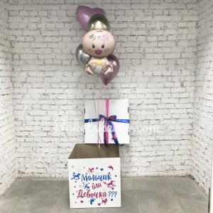 Связка пастельно-розовых и серебристых шаров с фольгированным малышом на гелии, купить в Букет шаров Измайлово.