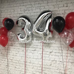 Серебристые цифры 34 с красными и чёрными шарами, купить в Букет шаров Измайлово.