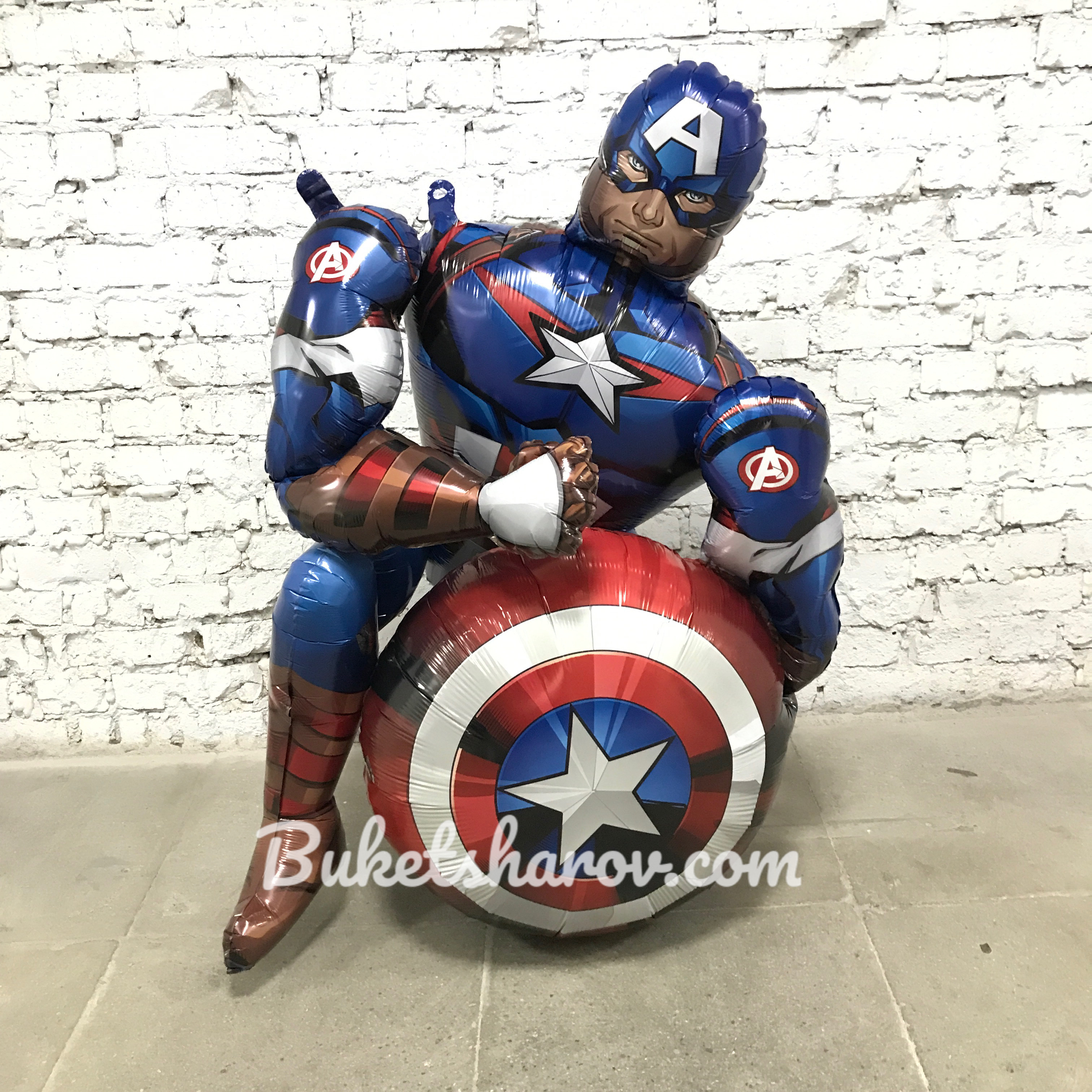 Большая фигура Капитана Америки с гелием и щитом, супергерой Marvel для яркого праздника, купить в Букет шаров Измайлово.