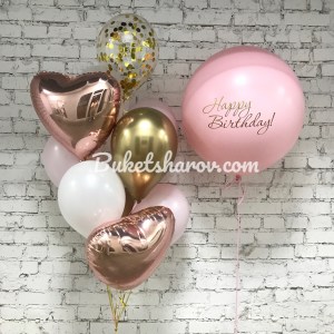 Композиция нежно-розовых и золотых шаров с надписью Happy Birthday, купить в Букет шаров Измайлово.