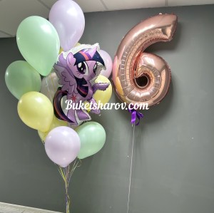 Композиция с цифрой 6 в розовом золоте, пастельными шарами и фигурой пони, купить в Букет шаров Измайлово.