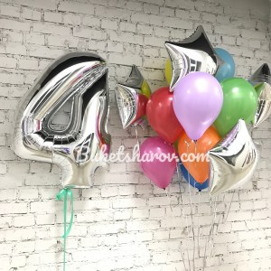 Серебряная цифра 4 с разноцветными шарами и звёздами в ярких оттенках, купить в Букет шаров Измайлово.