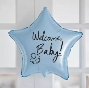 Связка голубой фольгированной звезды «Welcome, Baby!» и гелиевых шаров купить в Букет шаров Измайлово/