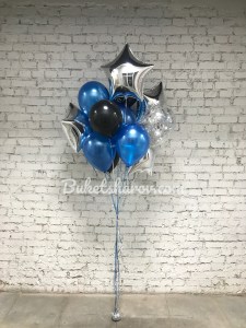 Связка синих, чёрных и серебристых шаров со звёздами и конфетти на гелии, купить в Букет шаров Измайлово.